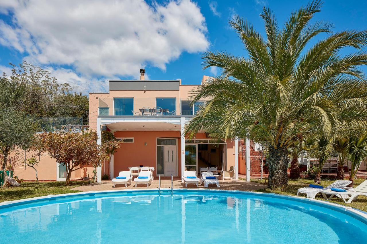 Seafront Villa Longobardi Chania  Exteriér fotografie
