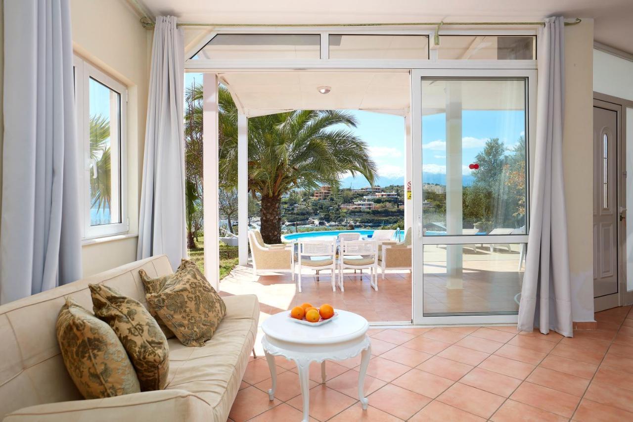 Seafront Villa Longobardi Chania  Exteriér fotografie