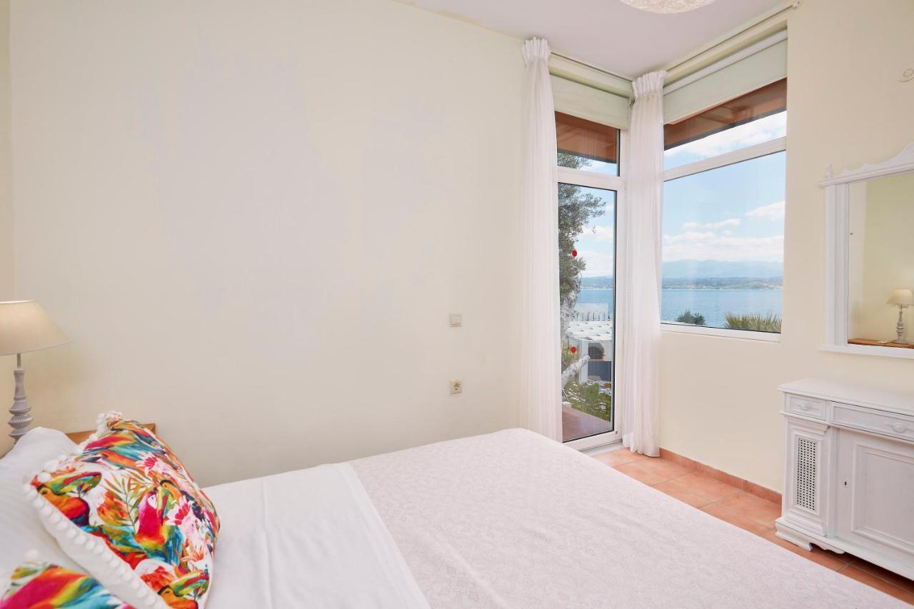 Seafront Villa Longobardi Chania  Exteriér fotografie